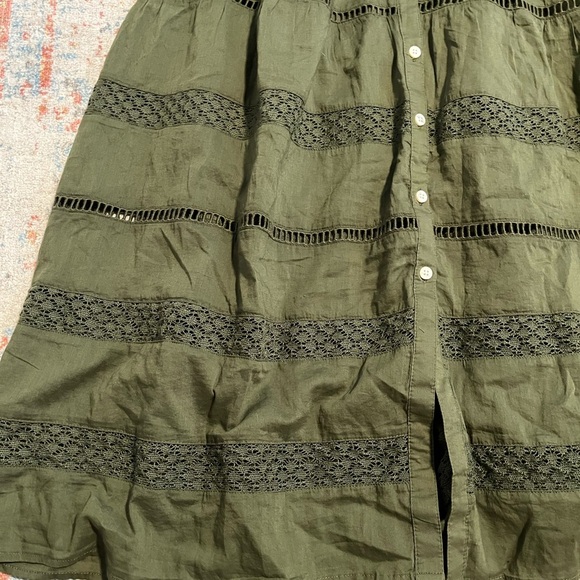 Gap olive green cotton eyelet midi button-down dress - Picture 2 of 11